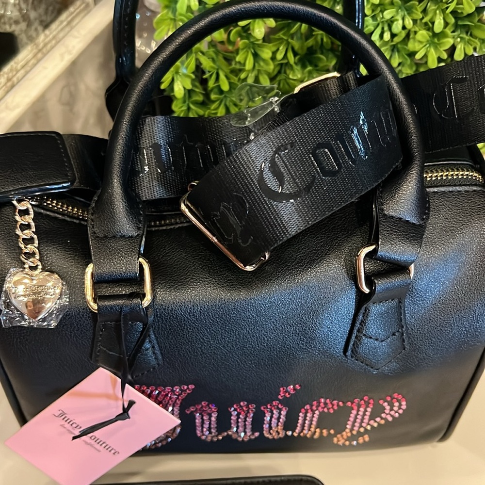 🩷🍒Juicy couture be classic II speedy satchel set - Picture 3 of 11